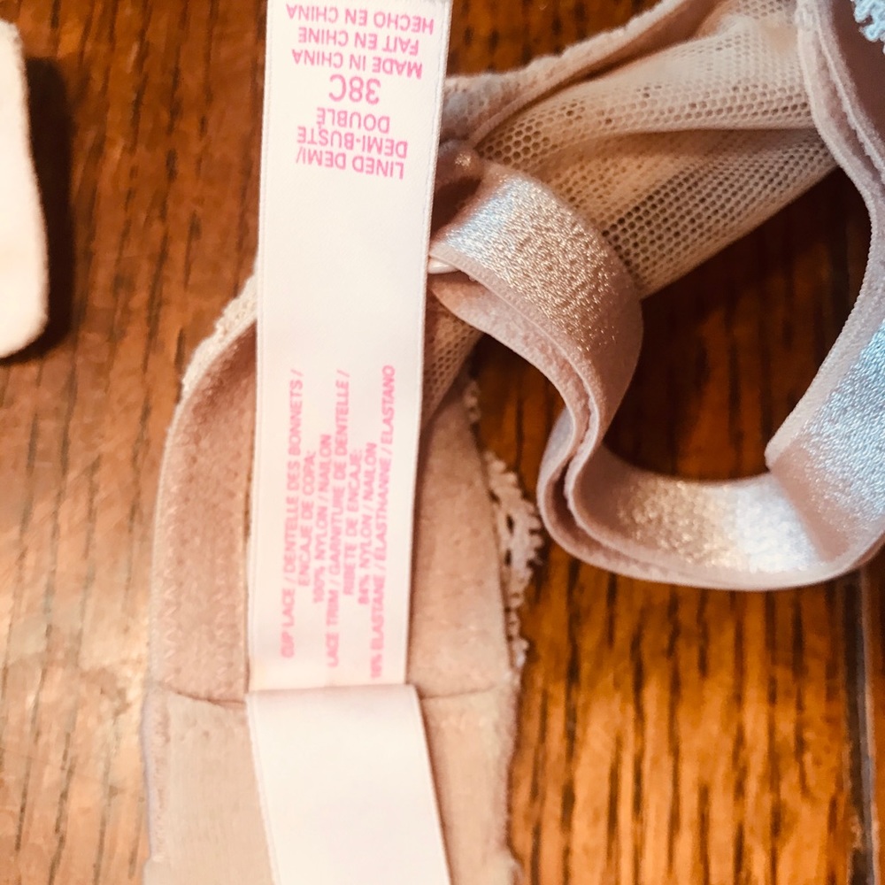VS bras - Picture 8 of 8